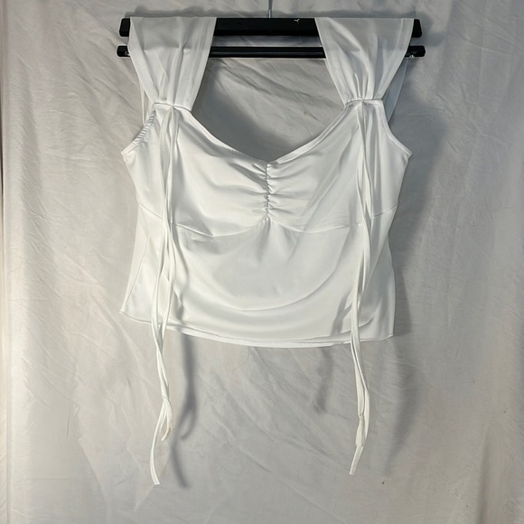 SHEIN Tops - White - Cropped - Lace